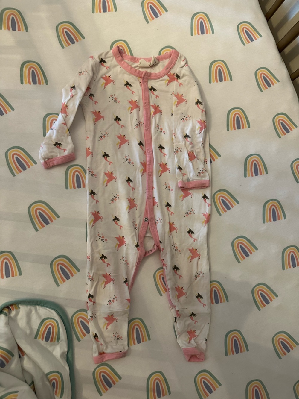 Kyte BABY Pink and White Unicorn Print One-Piece Bodysuit